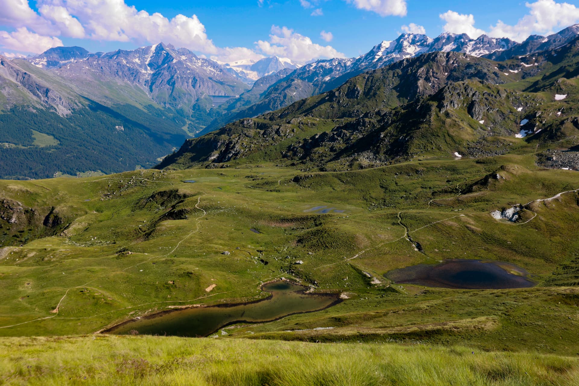 Thyon — der Grat über Sion: vier Gipfel, ein Dutzend Seen und 360°-Panorama